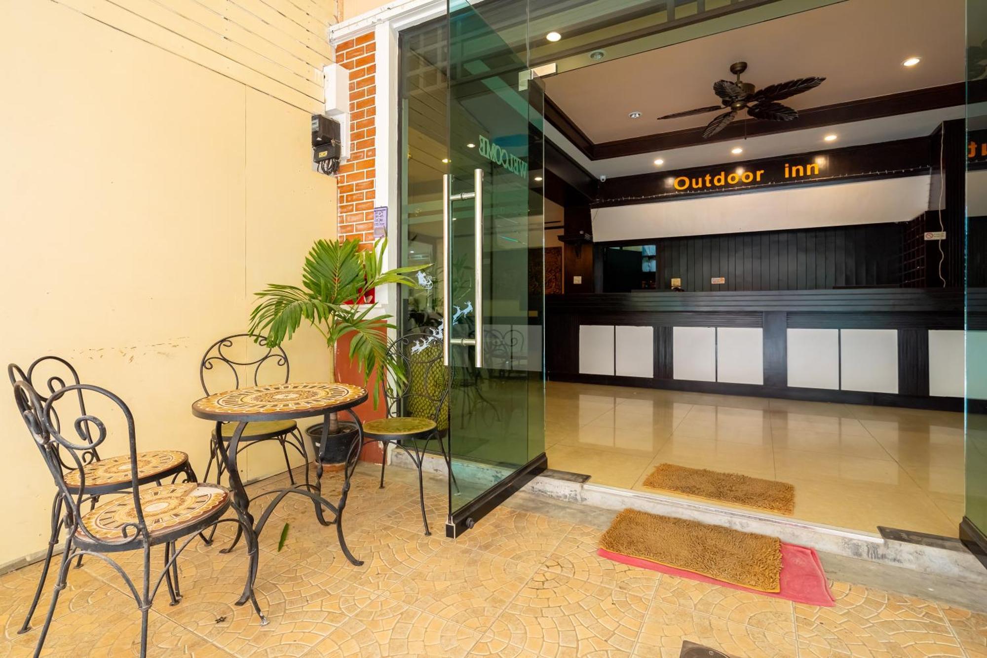 Outdoor Inn Kata Hotel Екстер'єр фото
