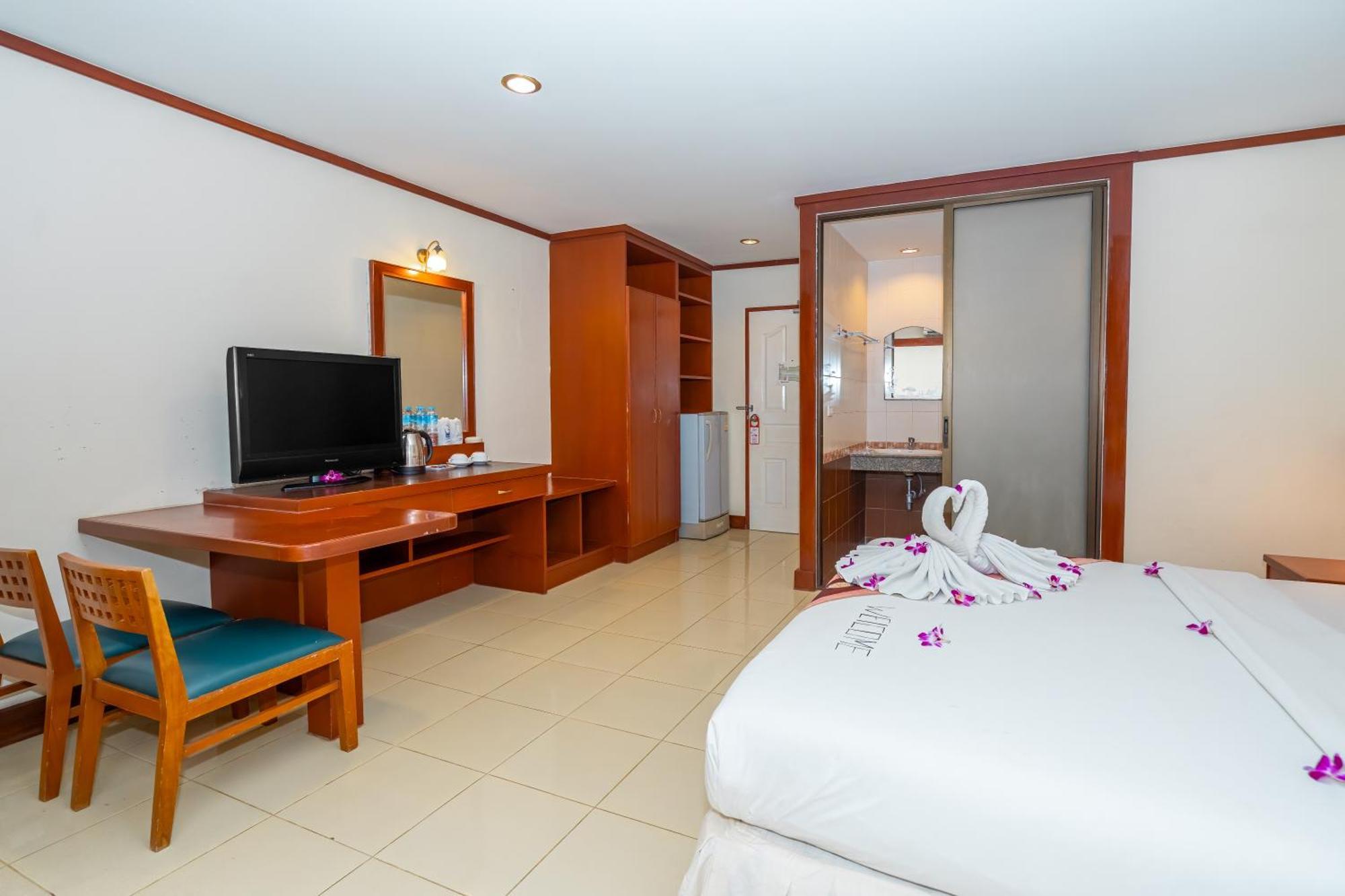 Outdoor Inn Kata Hotel Екстер'єр фото