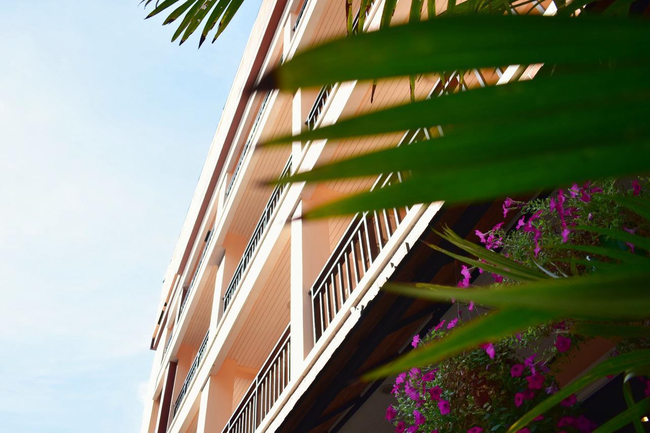 Outdoor Inn Kata Hotel Екстер'єр фото